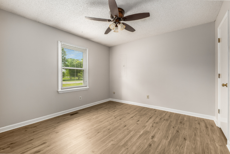 Building Photo - 2432 Laredo Ct