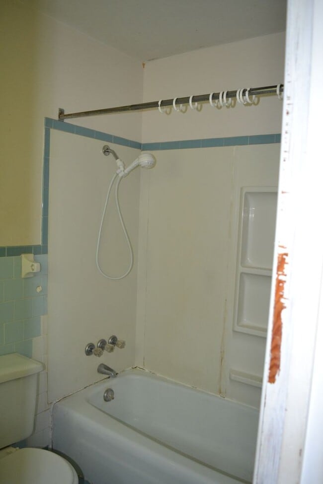 Building Photo - 138 Cypress Cir