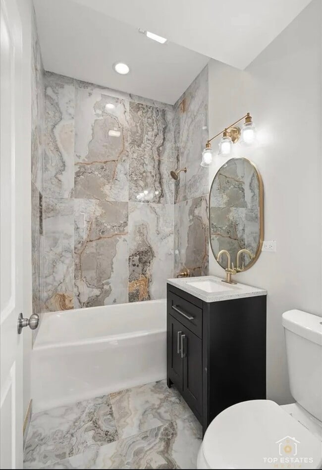 Building Photo - 5753 S Peoria St