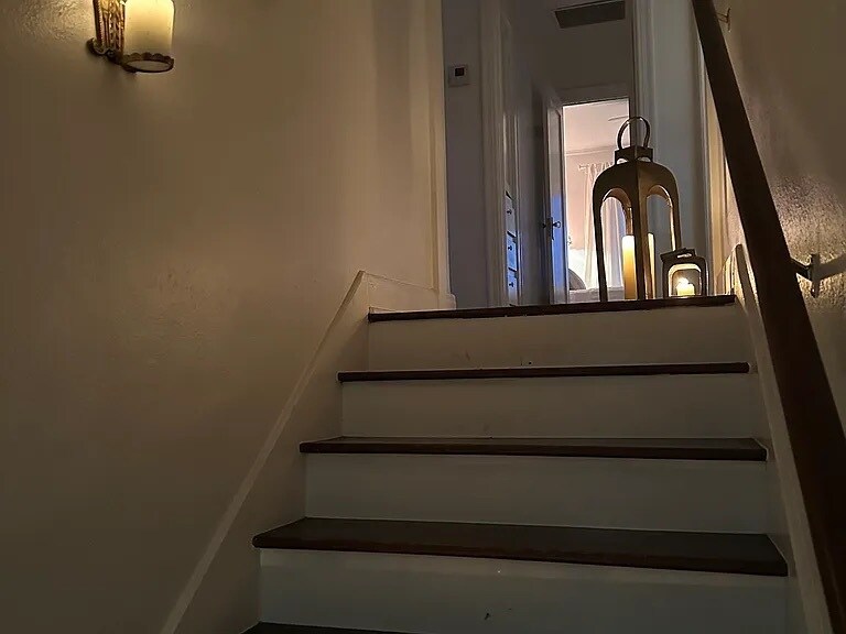 Building Photo - 725 Washington Blvd