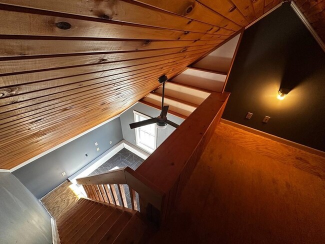 Building Photo - 51 Church St