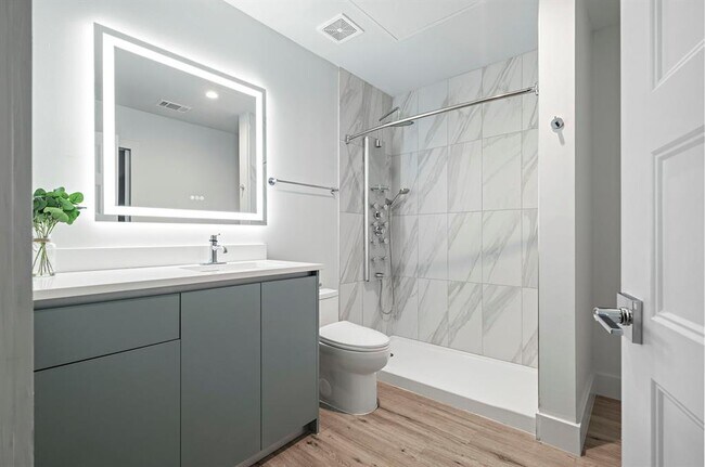Building Photo - 5515 Humming Bird Ln