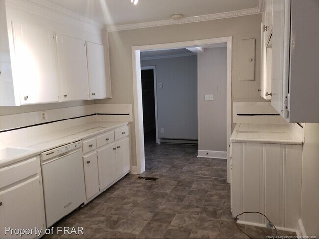 Building Photo - 311 Westview Dr