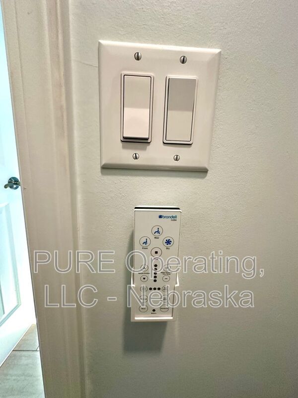 Building Photo - 3447 S 161st Cir