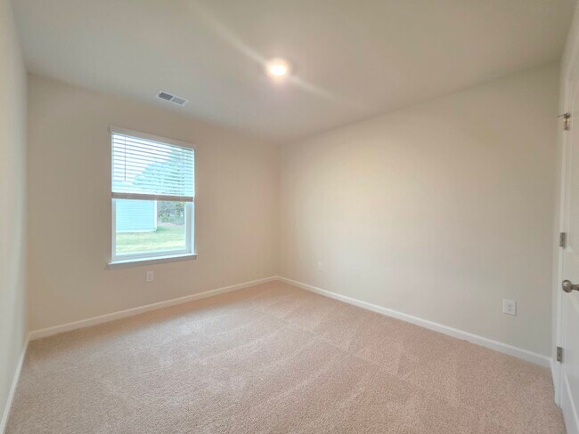 Building Photo - 1105 Albritton Ln