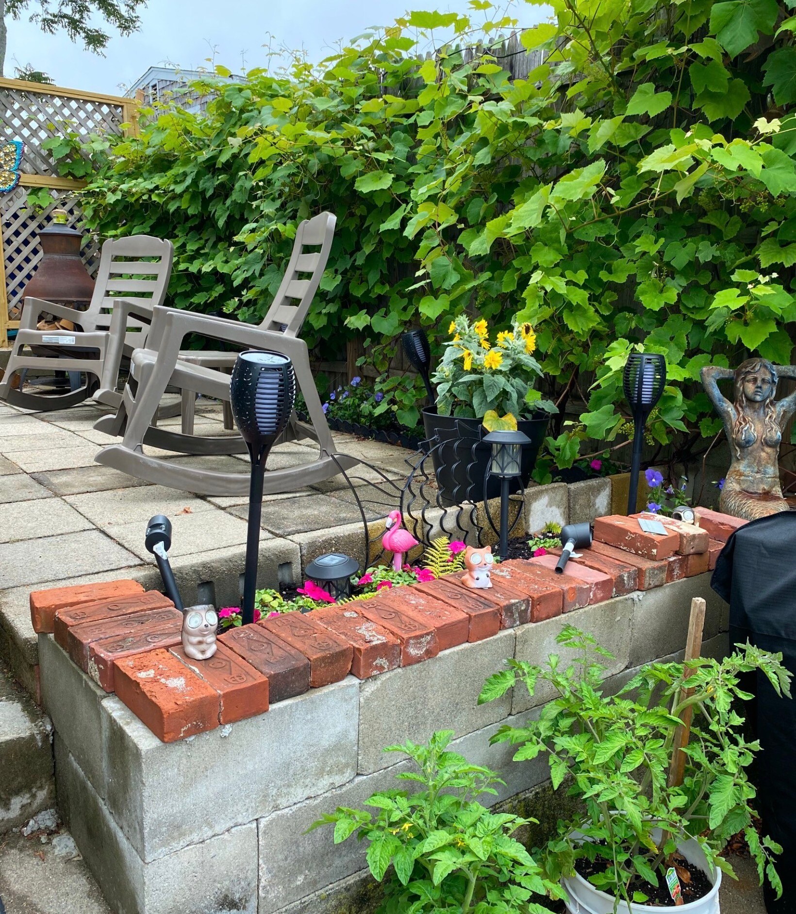 Building Photo - 8 8th St