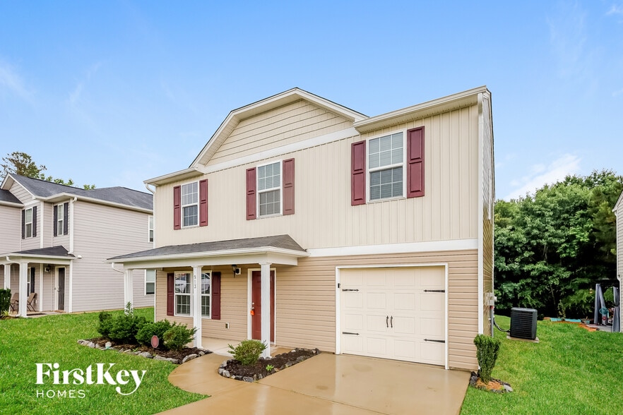 Building Photo - 913 Bolivia Dr