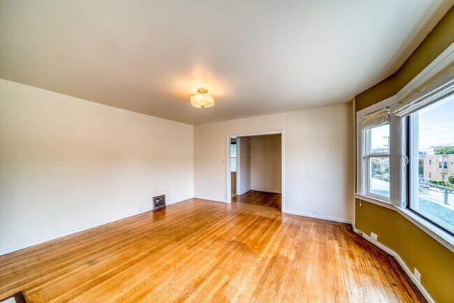 Building Photo - 50 Paulding St