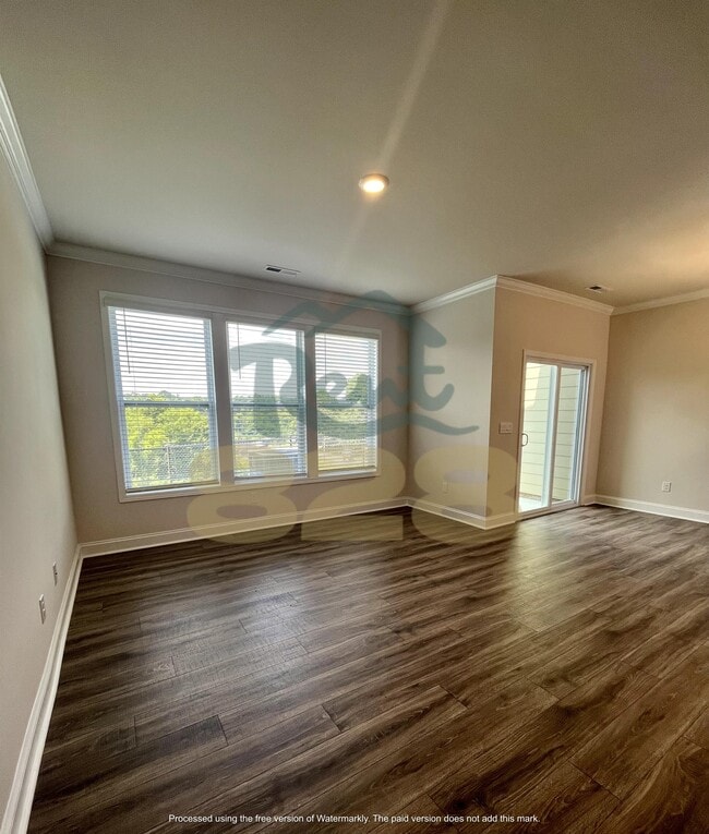 Building Photo - 146 Creekview Rd