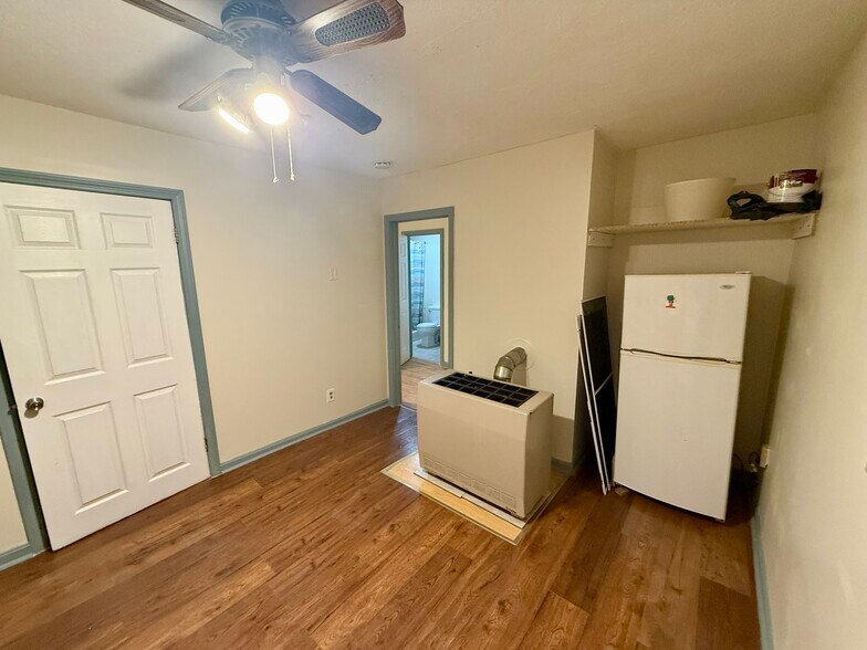 Building Photo - 199 Belleville Ave