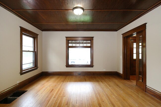 Building Photo - 64 John Ball Park Dr NW