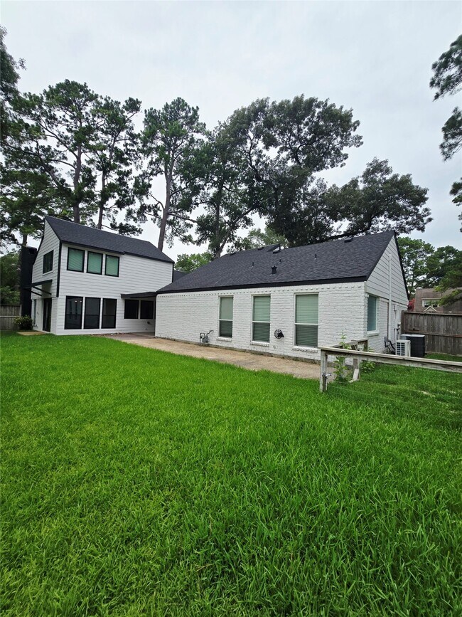 Building Photo - 13014 Lazdins Cir