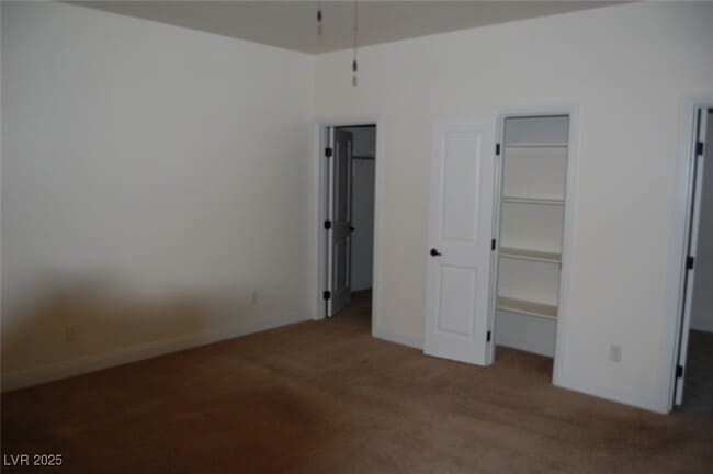 Building Photo - 4920 Honey Locust Dr