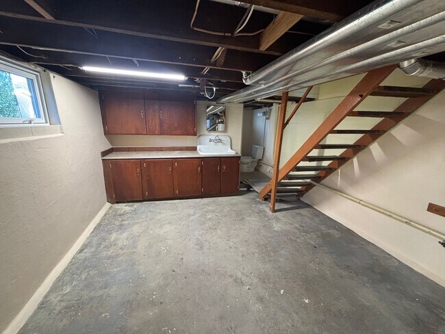 Building Photo - 317-319 18th Ave Moline, IL