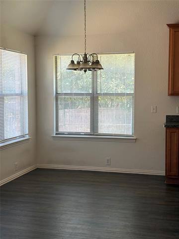 Building Photo - 1104 Saddle Ct