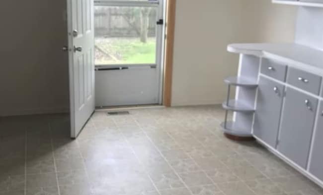 Building Photo - 308 Majestic Dr