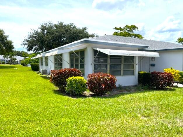 Building Photo - 1202 S Drive Cir
