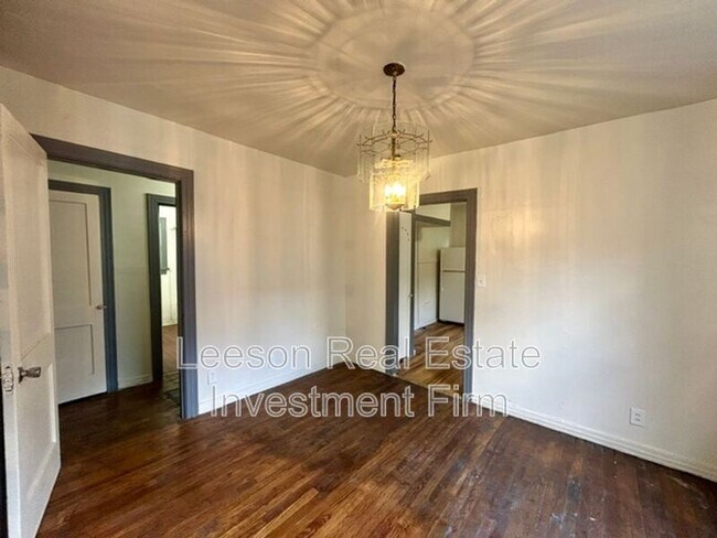 Building Photo - 3407 Lillian St
