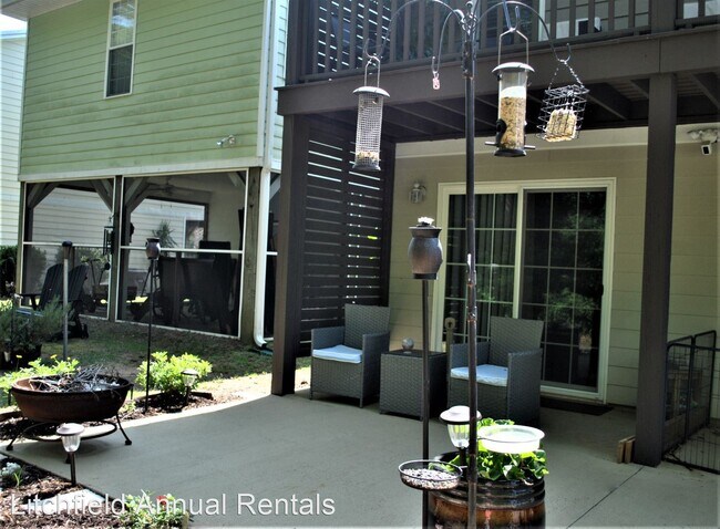 Building Photo - 2 br, 2.5 bath House - 72 Haint Place