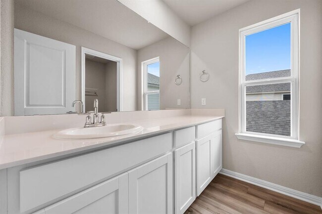 Building Photo - 1009 Lone Peak Wy