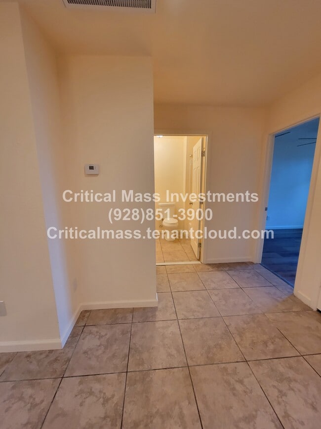 Building Photo - 2024 N 2nd St