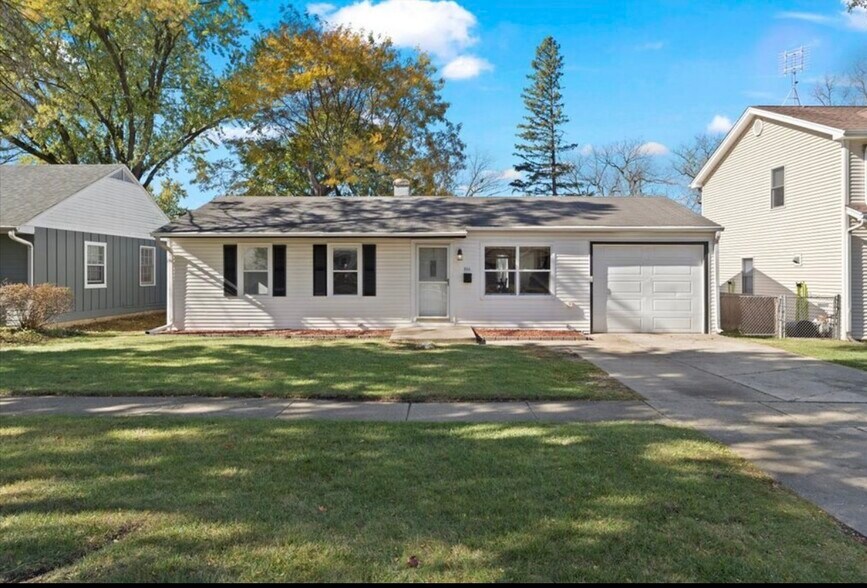 Building Photo - 206 Raupp Blvd