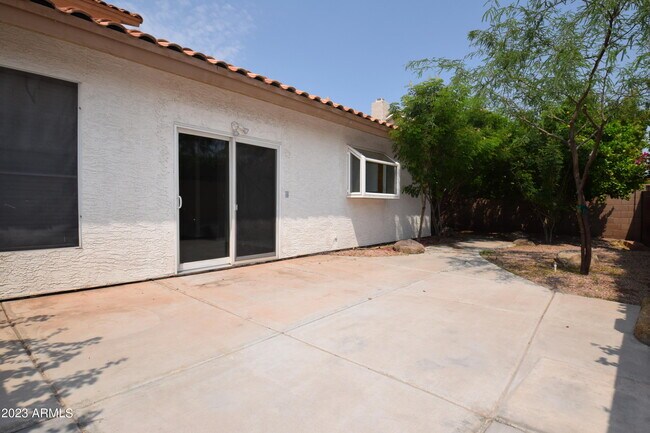 Building Photo - 16005 S 42nd St
