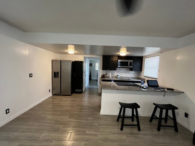 Building Photo - 201 S J St