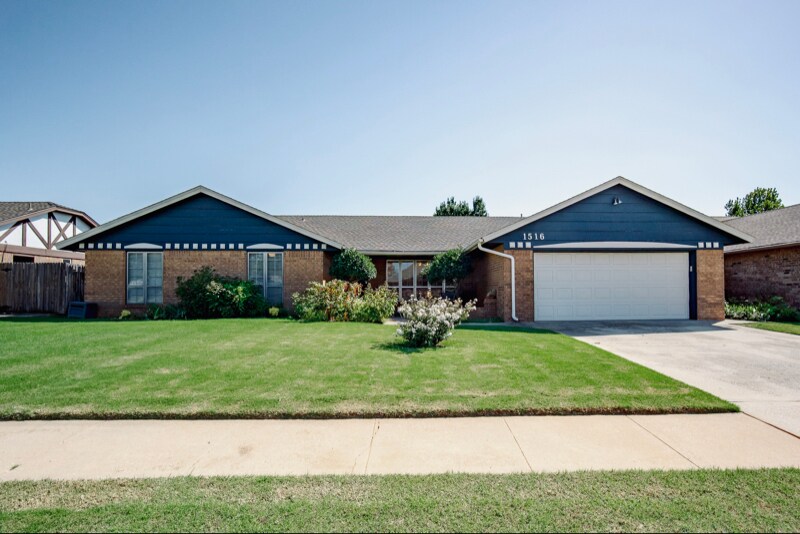 Primary Photo - 1516 Craford Ct
