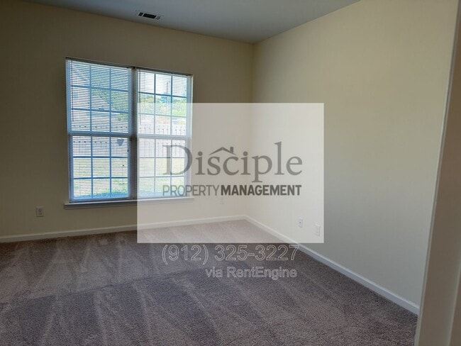 Building Photo - 20 Wesleyan Dr