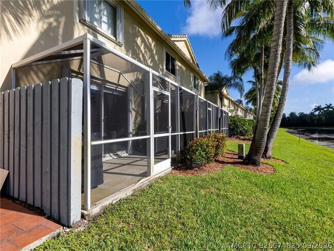 Building Photo - 2092 Pasa Verde Ln