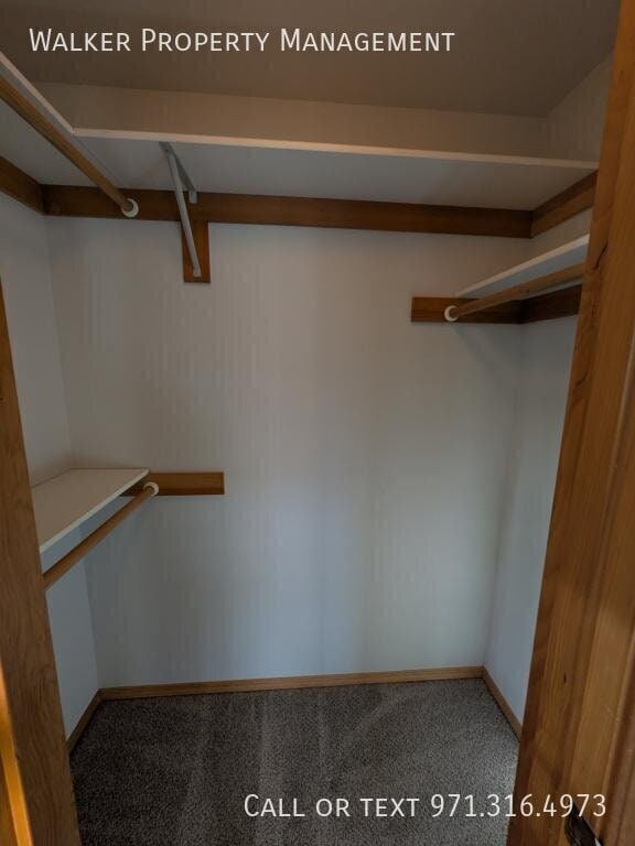 Building Photo - 709 Ella Ct
