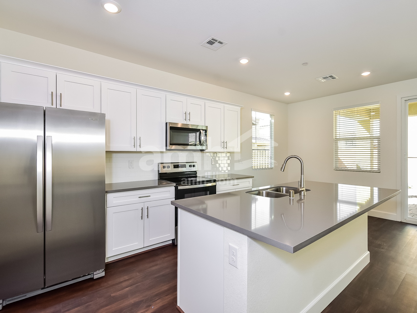 Building Photo - 126 Charmante Tulip Lane