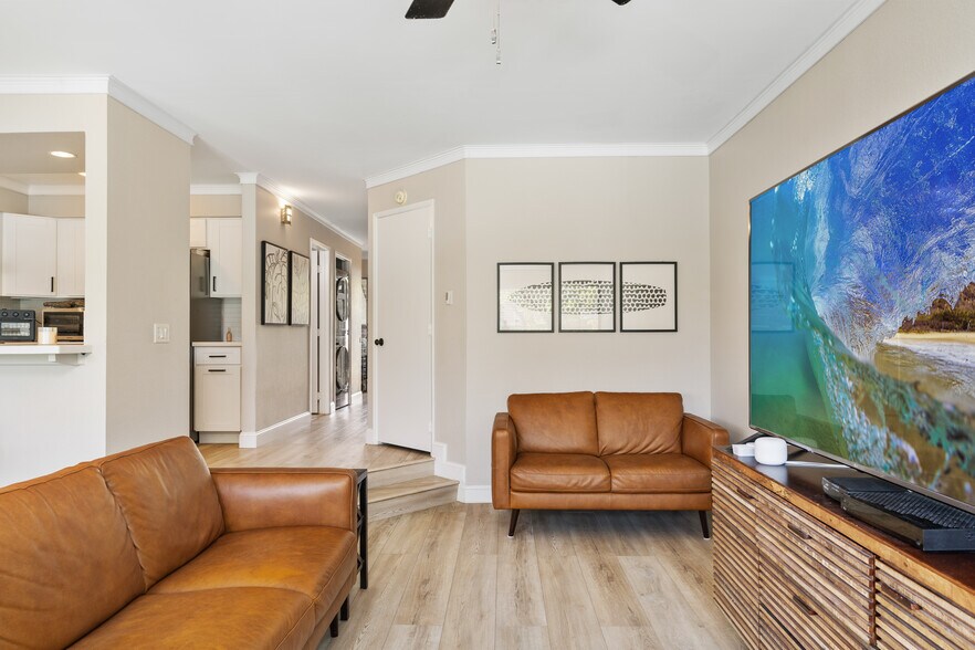 Building Photo - 7007 Hawaii Kai Dr