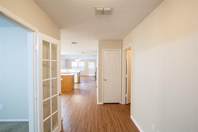 Building Photo - 1118 Water Oak Way