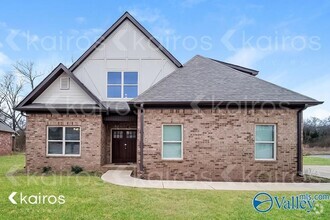 Building Photo - 282 Sunnyview Dr