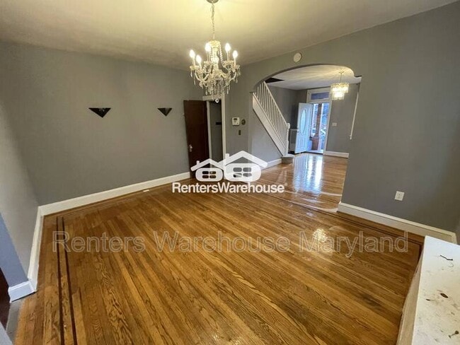 Building Photo - 3400 Dudley Ave