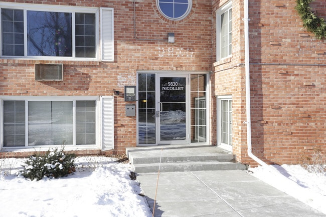 Building Photo - 9830 Nicollet