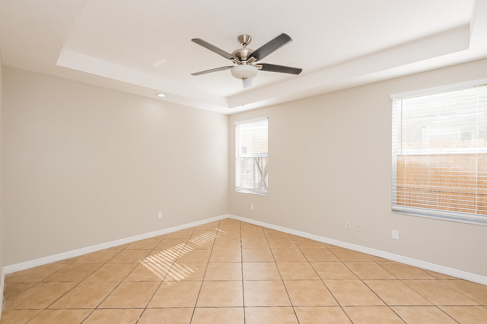 Building Photo - 914 Lake Shore Ranch Dr