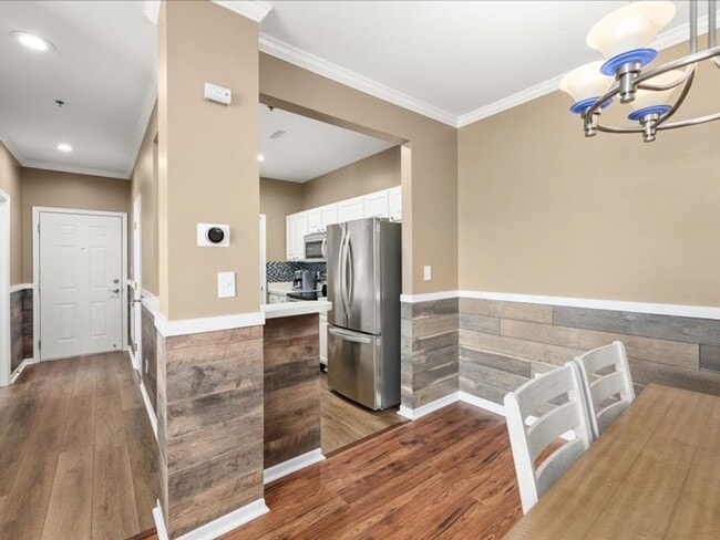 Building Photo - For Rent: Beautifully updated 2-bed/2-bath condo, Sandpiper Village, Rehoboth. $2,000.00/month. P...