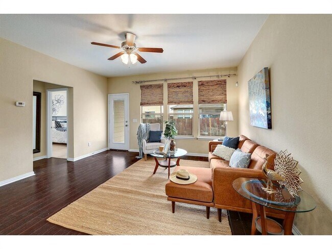 Building Photo - 16021 Travesia Way