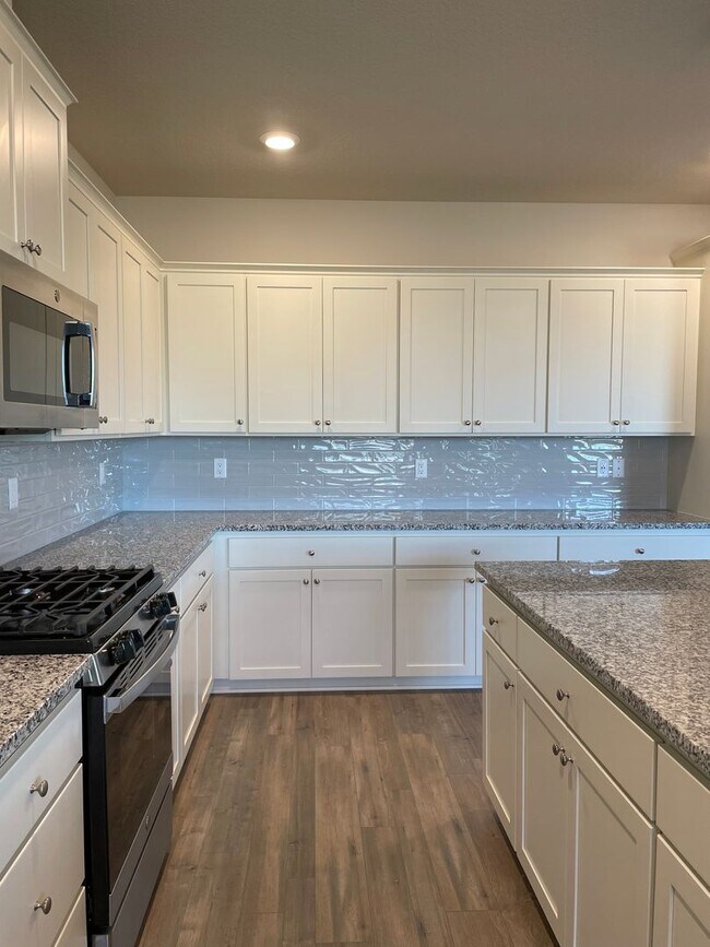 Building Photo - NEWER 4 Bed 2.5 Bath Home! Located near the Ridgefield Outdoor Recreation Center, equestrian faci...