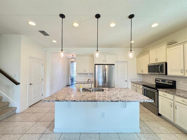 Building Photo - 12377 Streambed Dr