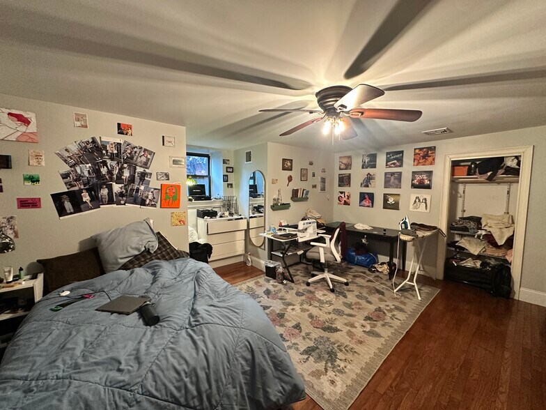 Building Photo - 108 Hillside St