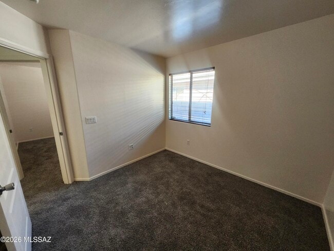Building Photo - 4123 E Coolbrooke Dr
