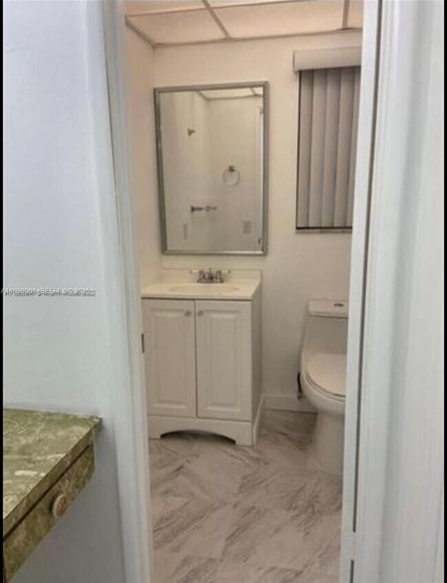 Building Photo - 8775 Park Blvd