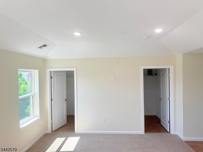 Building Photo - 127 Jaques St