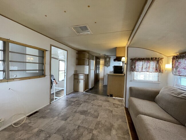 Building Photo - 30346 FL-78