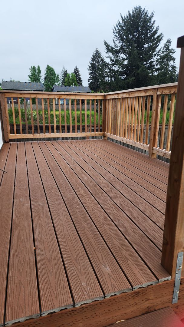 Building Photo - 3 Bedroom, 2.5 Bathroom + DEN in Yelm Cree...