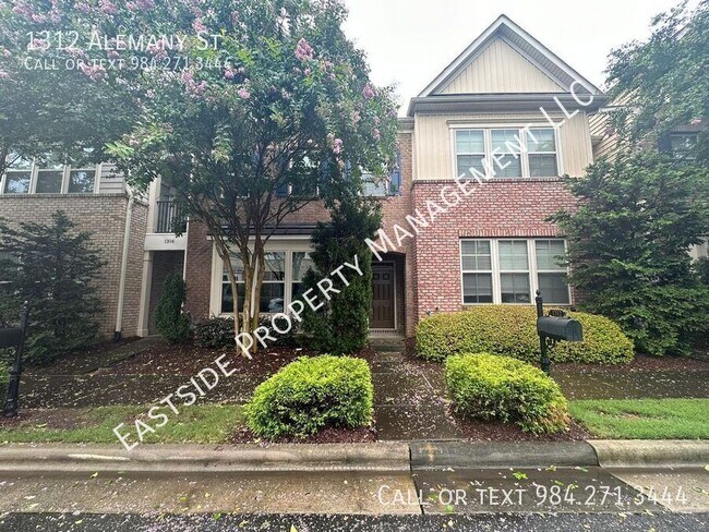 Primary Photo - 1312 Alemany St
